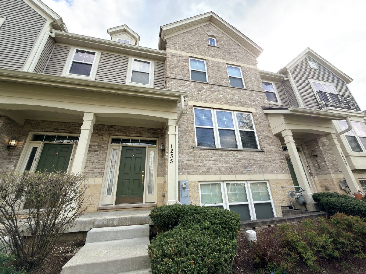 Townhomes For Rent Villas Of Cambridge Streamwood Illinois, 1235 Tuscany