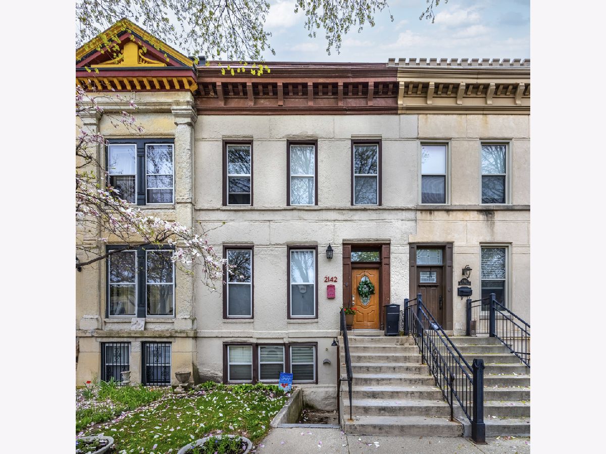  For Sale Chicago Illinois, 2142 Bowler Street