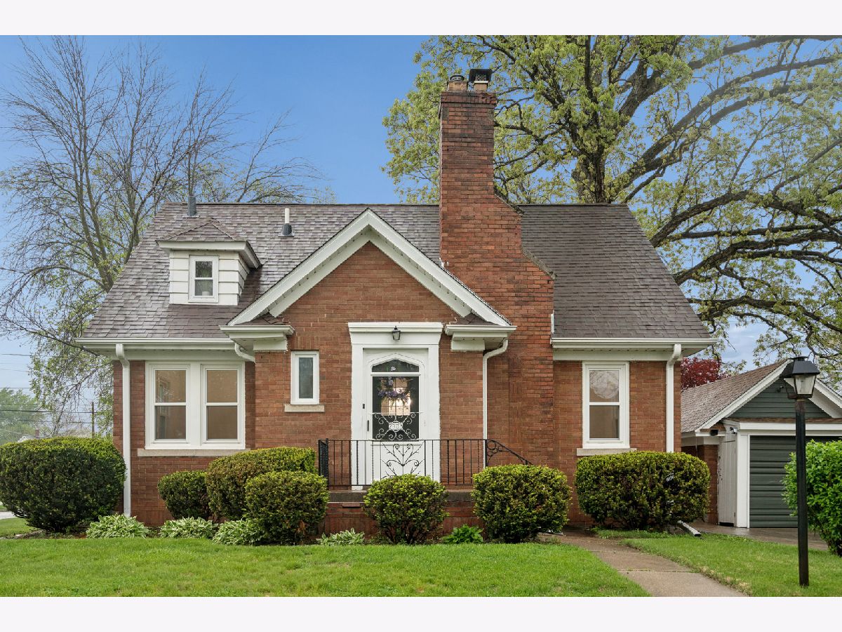  For Sale Moline Illinois, 2905 13th Avenue
