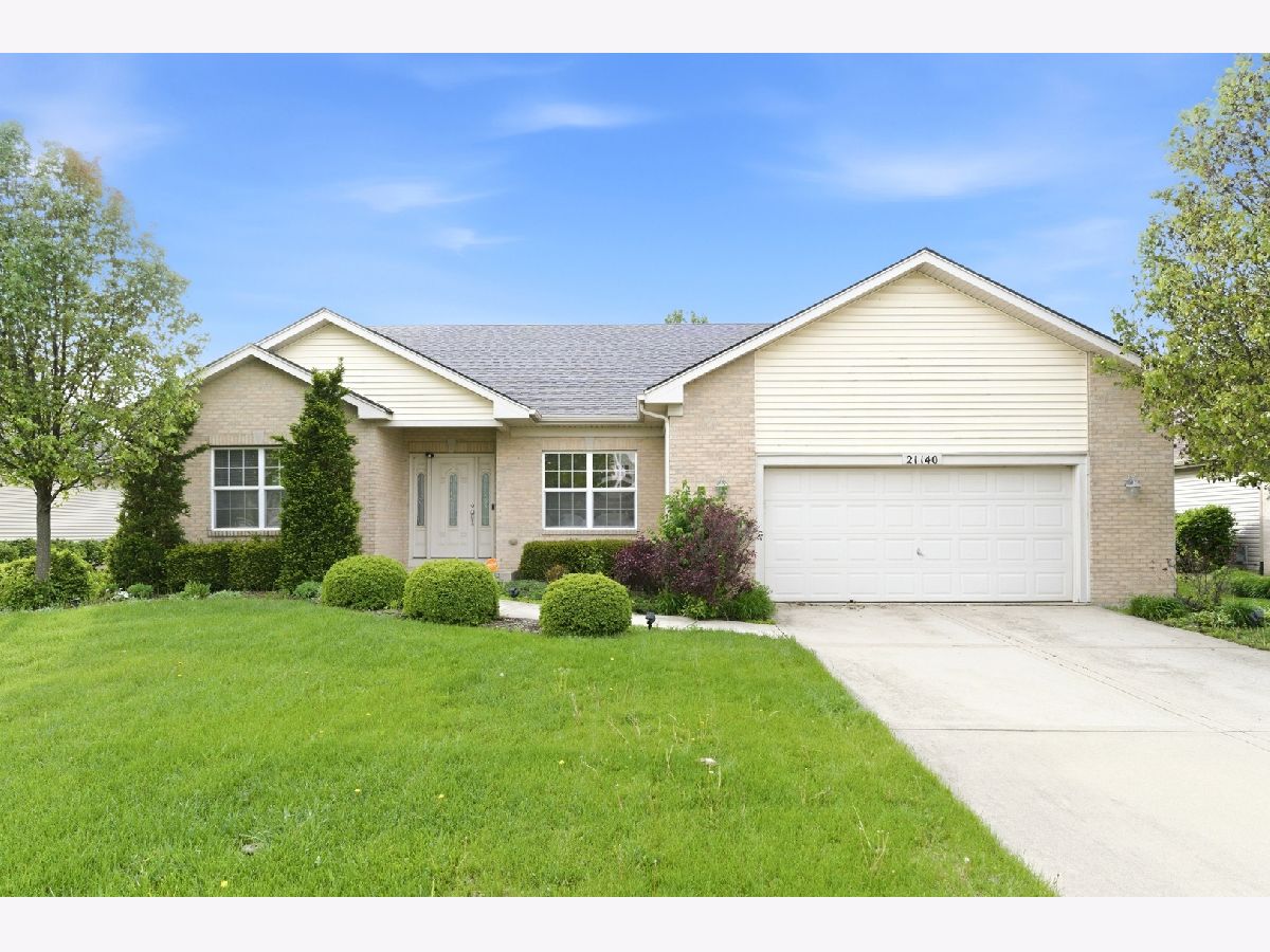  For Sale Shorewood Illinois, 21140 Coventry Circle