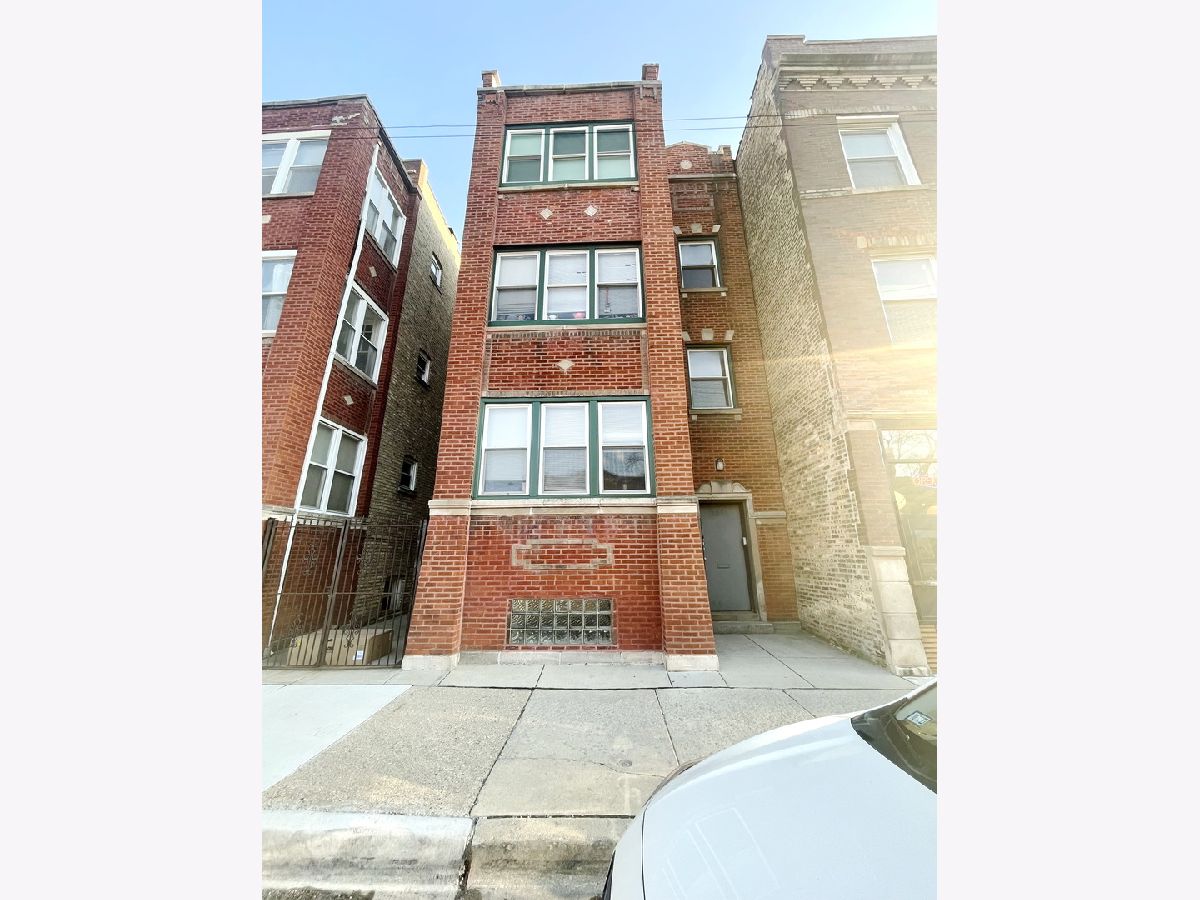  For Rent Chicago Illinois, 3021 Diversey