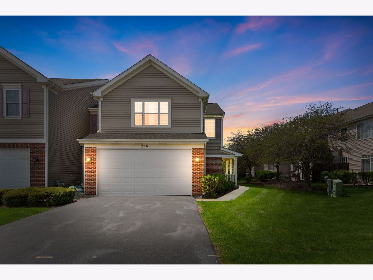  For Rent Streamwood Illinois, 206 Madison