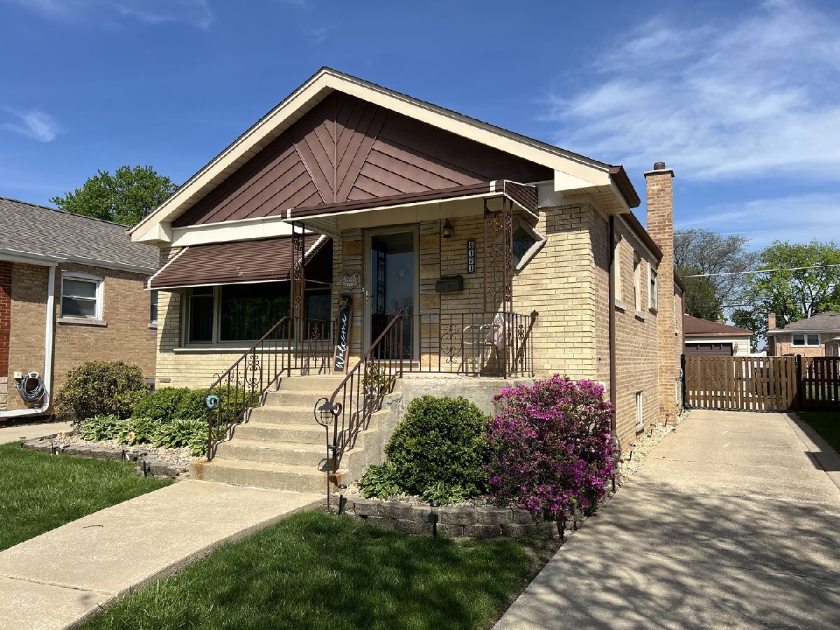  Sold Evergreen Park Illinois, 9121 Hamlin