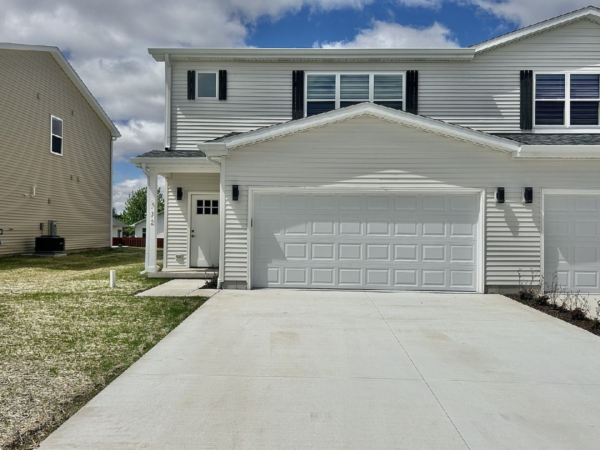  Rented Harvard Illinois, 1312 8th Street