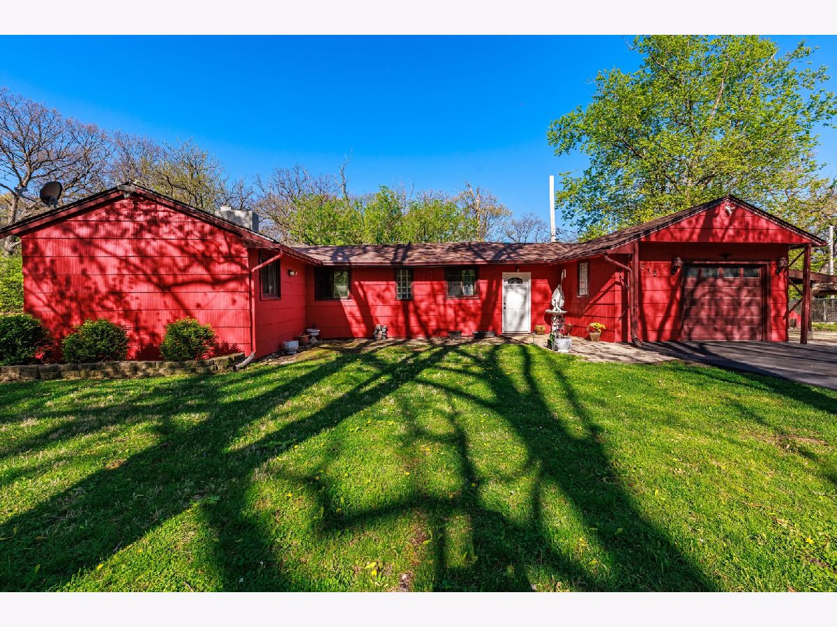  For Sale Willow Springs Illinois, 515 Forest Avenue
