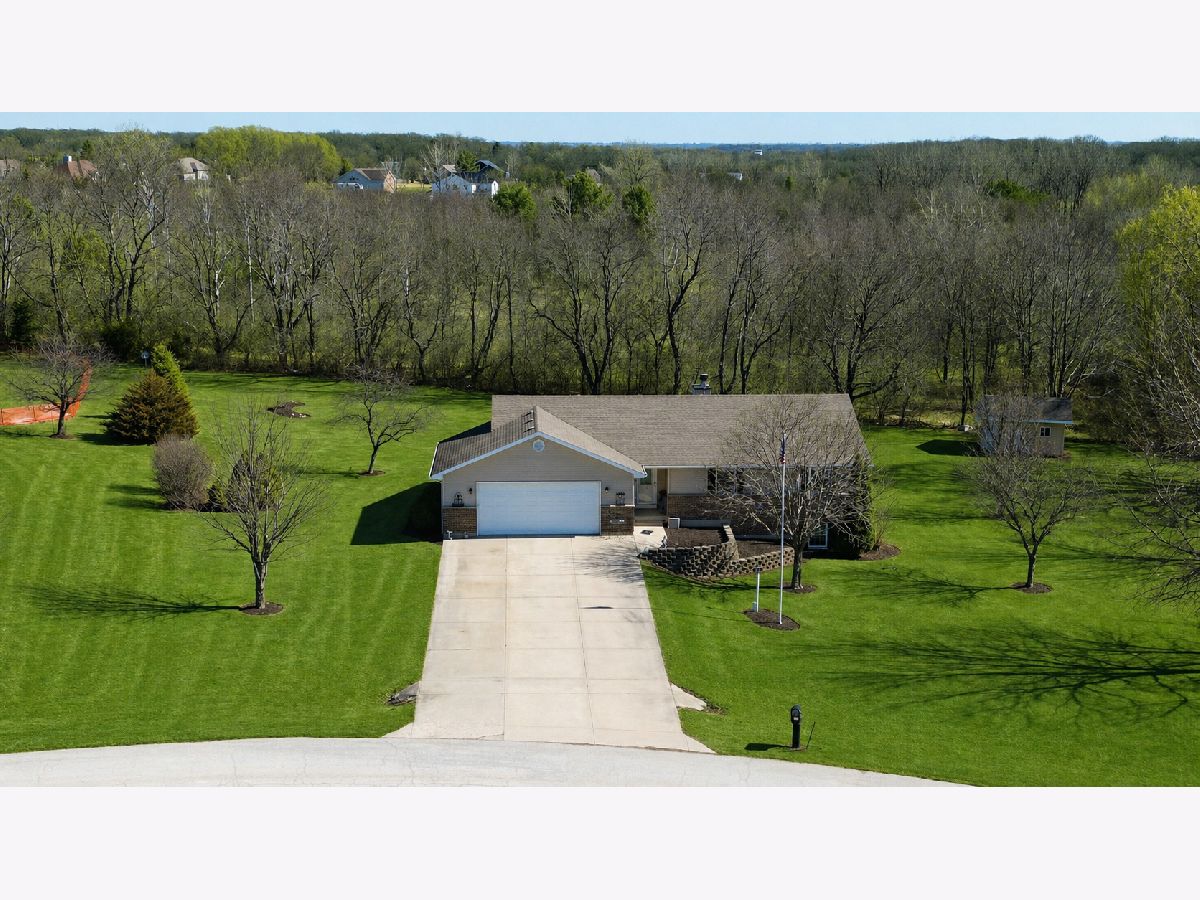  For Sale Sheridan Illinois, 2383 4070th Road
