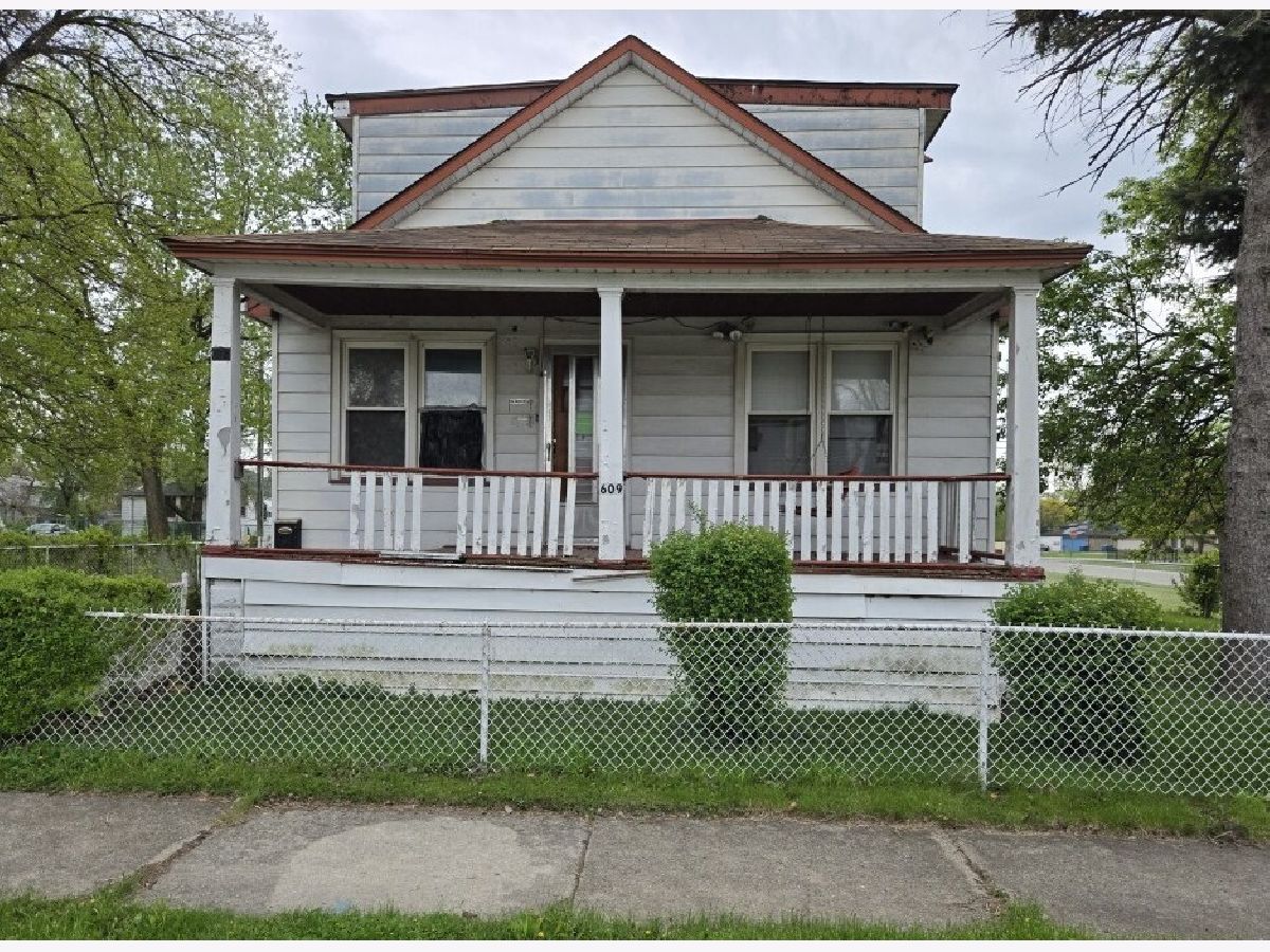  For Sale Phoenix Illinois, 609 152nd Street