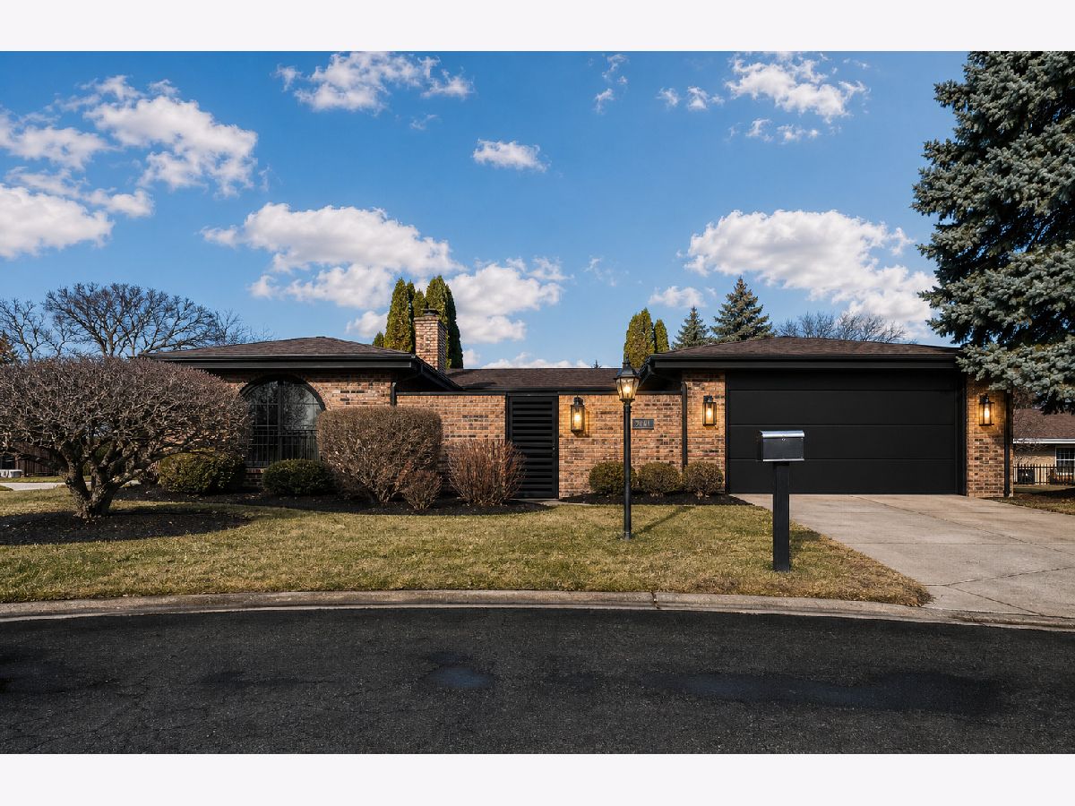  Sold Northbrook Illinois, 2504 Windsor