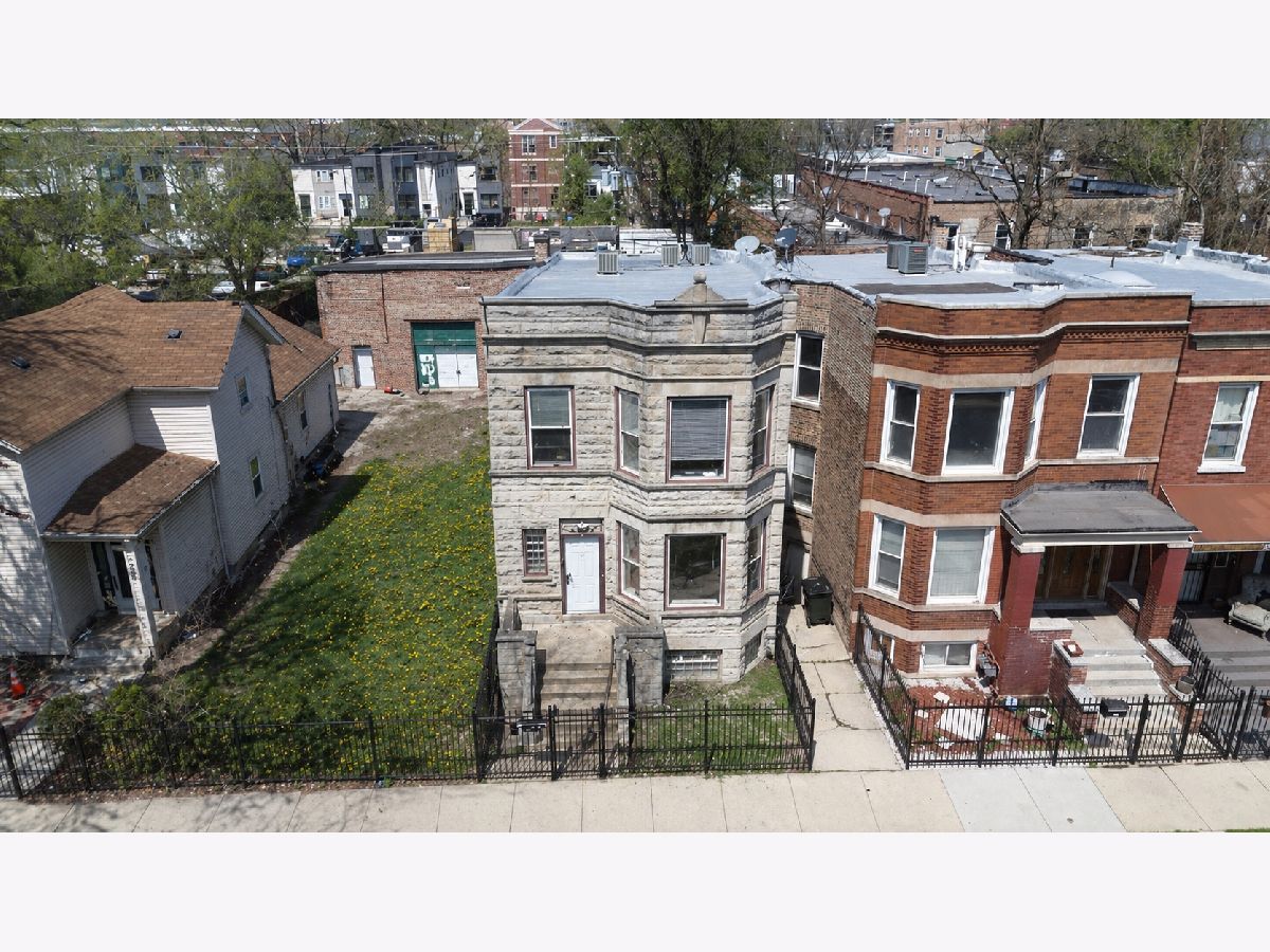  For Sale Chicago Illinois, 2822 Flournoy Street