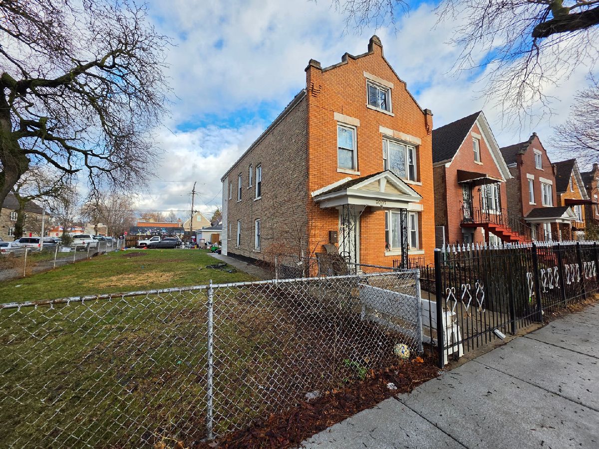  For Sale Chicago Illinois, 3003 Kenneth Avenue