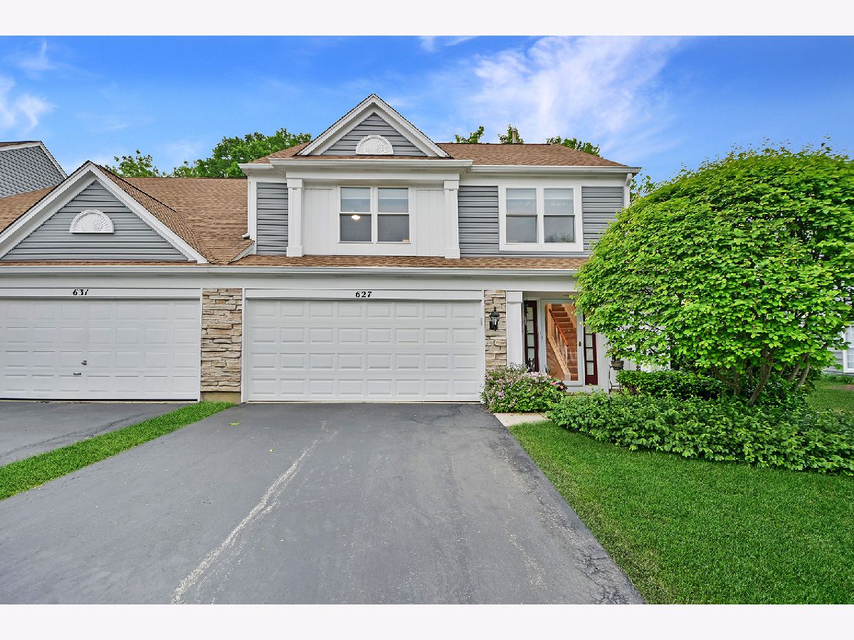 Townhomes For Sale Charter Hall Palatine Illinois, 627 Charter Hall Drive