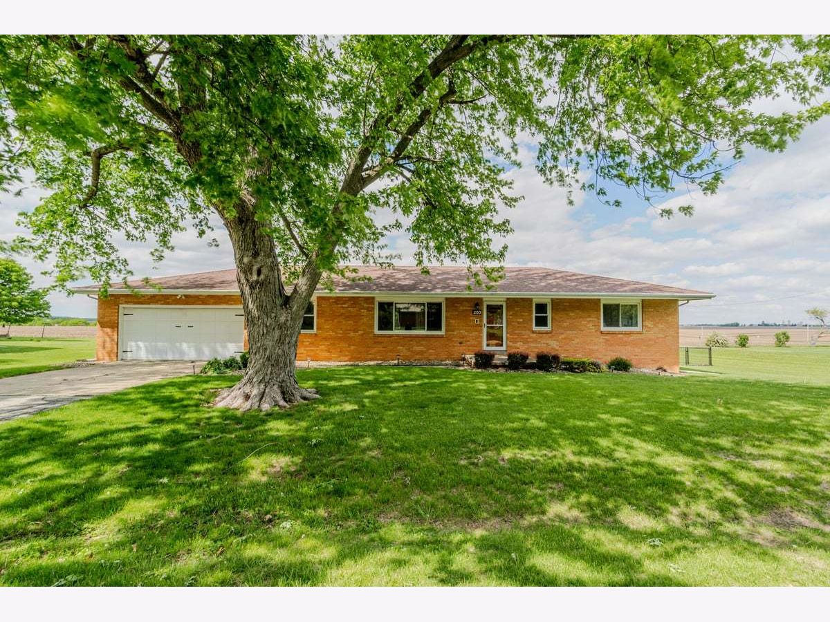  Sold Danvers Illinois, 200 Winslow