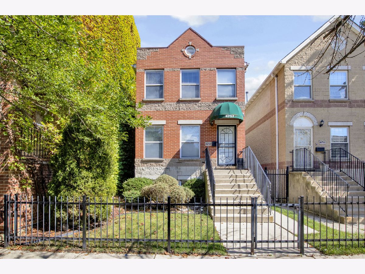  For Sale Chicago Illinois, 4757 Langley Avenue