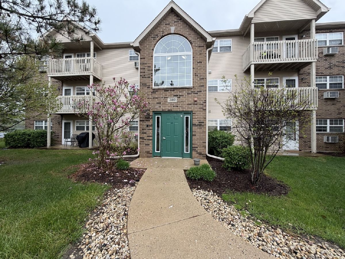  For Sale Richmond Illinois, 300 Cunat Boulevard