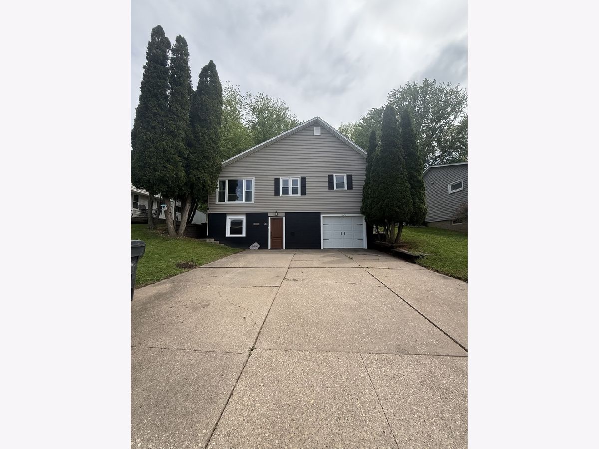  For Sale Clinton Iowa, 1125 Briarcliff Lane