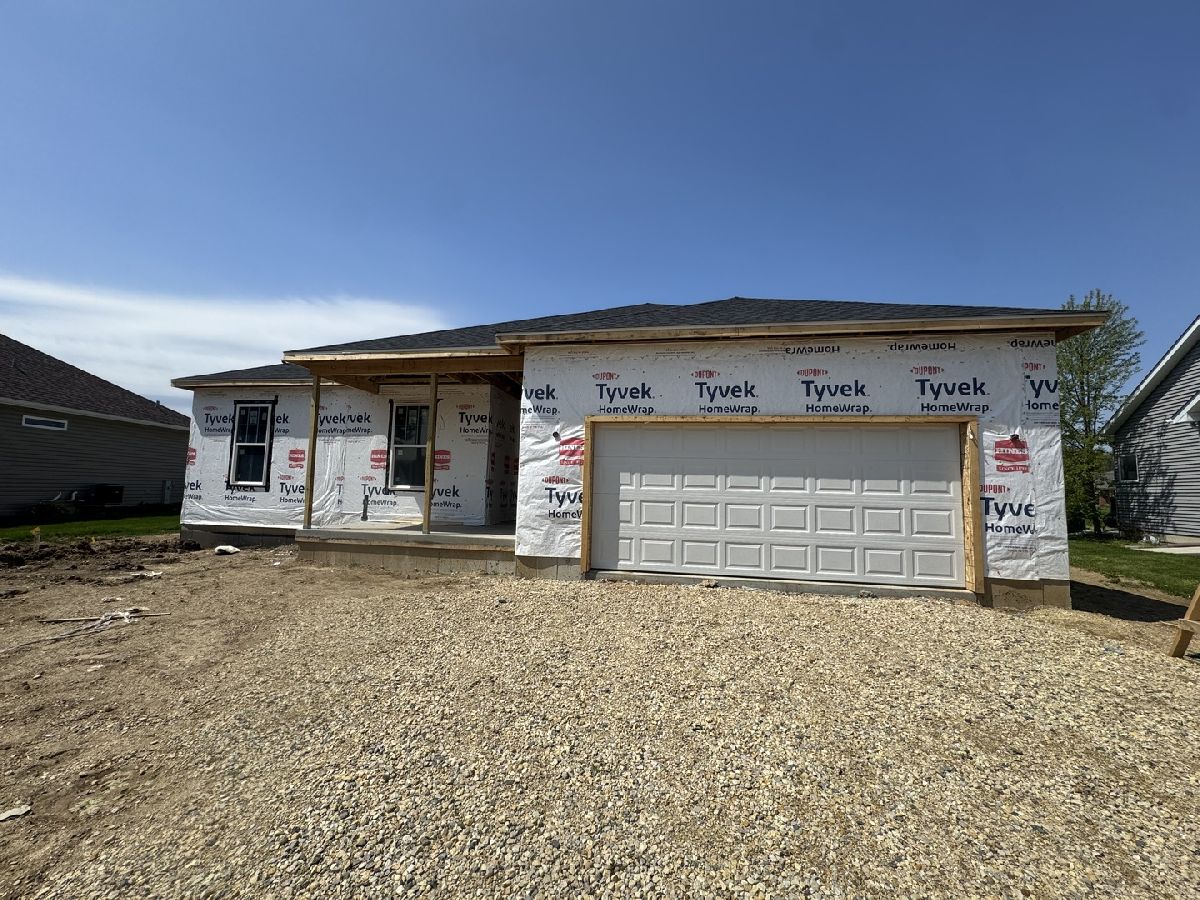  For Sale Genoa Illinois, 427 Riverbend Drive