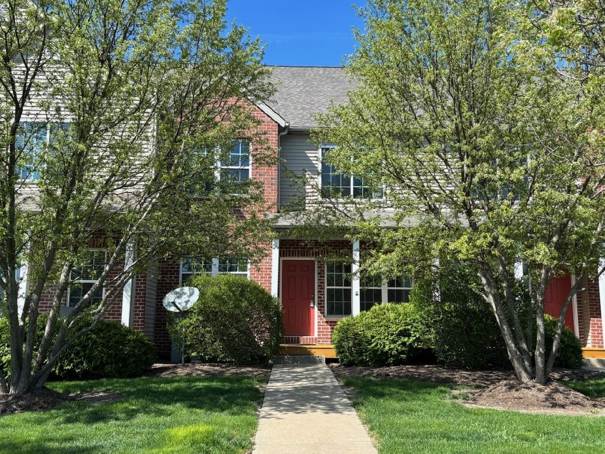  For Sale Sycamore Illinois, 637 Stonegate Drive