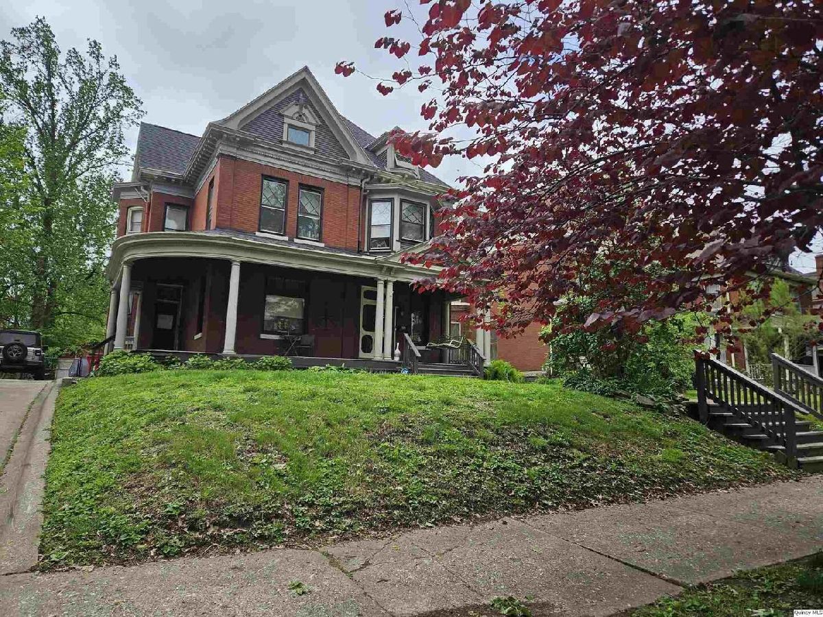  For Sale Quincy Illinois, 1634 Vermont Street