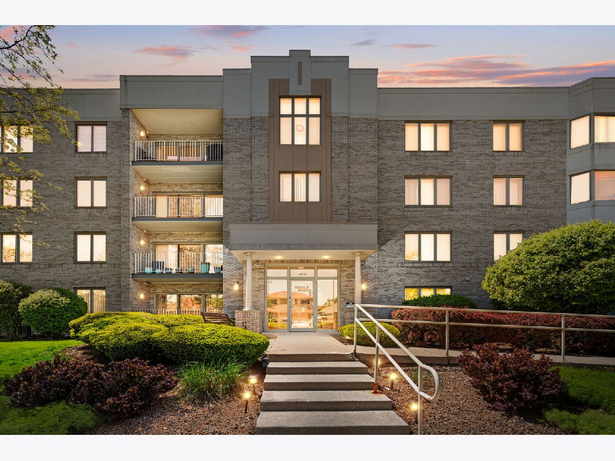  For Sale Oak Lawn Illinois, 10720 Washington Street