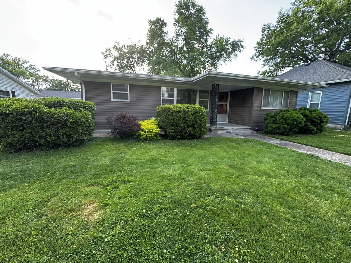  For Sale Duquoin Illinois, 803 Madison Street