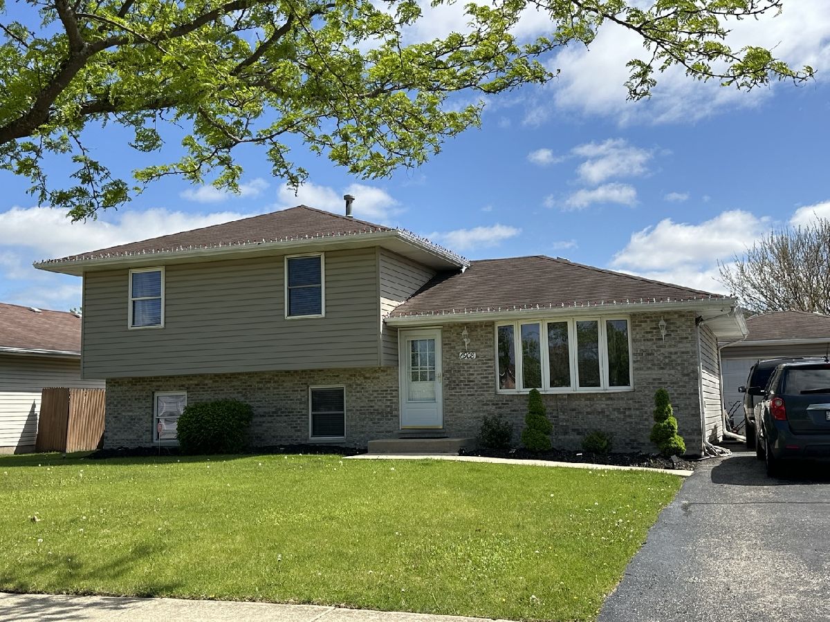  For Sale Plainfield Illinois, 6908 Townsend Boulevard