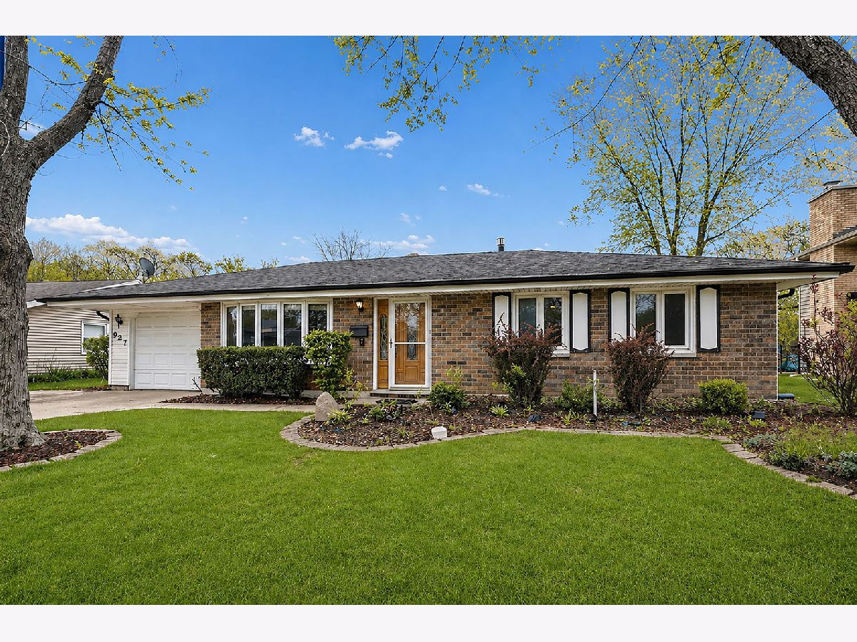  For Sale Schaumburg Illinois, 927 Gregory Lane