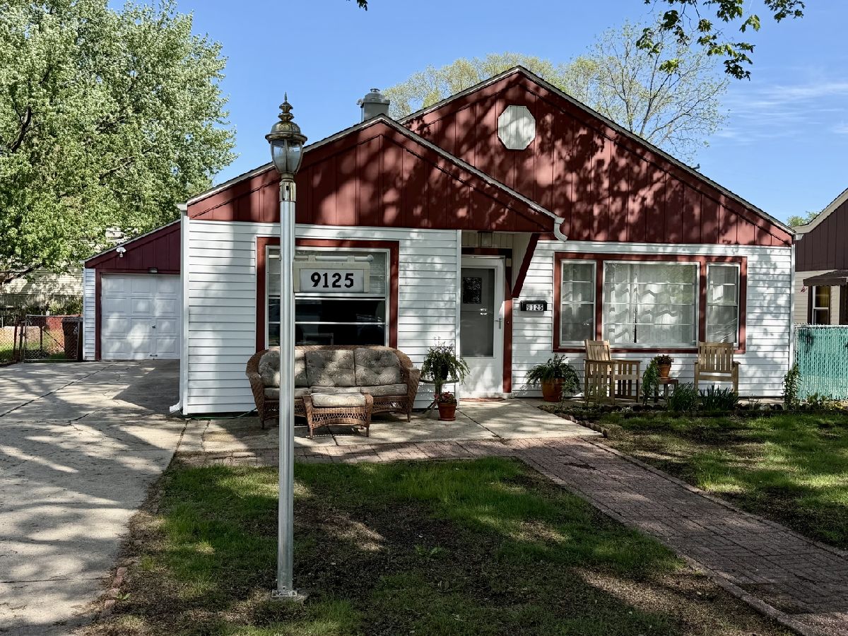  For Sale Oak Lawn Illinois, 9125 51st Avenue