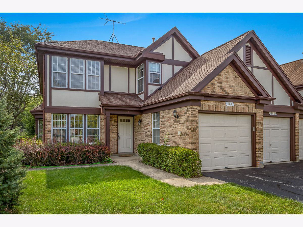  For Rent Buffalo Grove Illinois, 164 White Branch