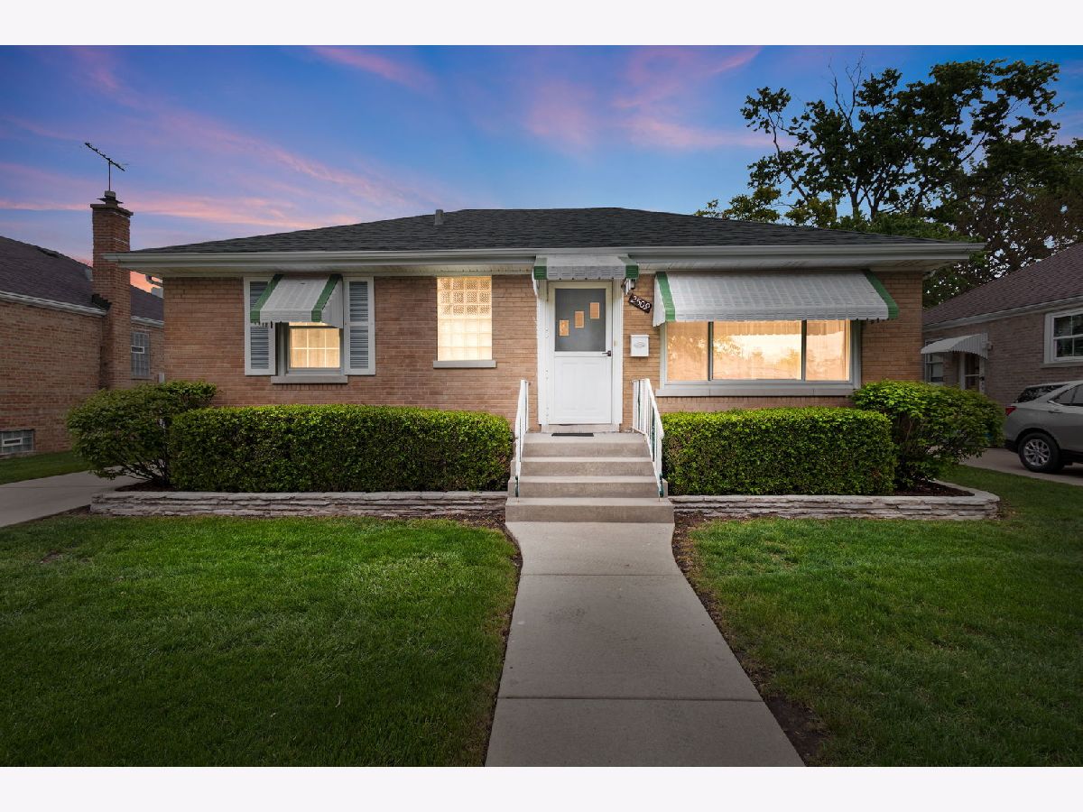  For Sale Broadview Illinois, 2509 10th Avenue