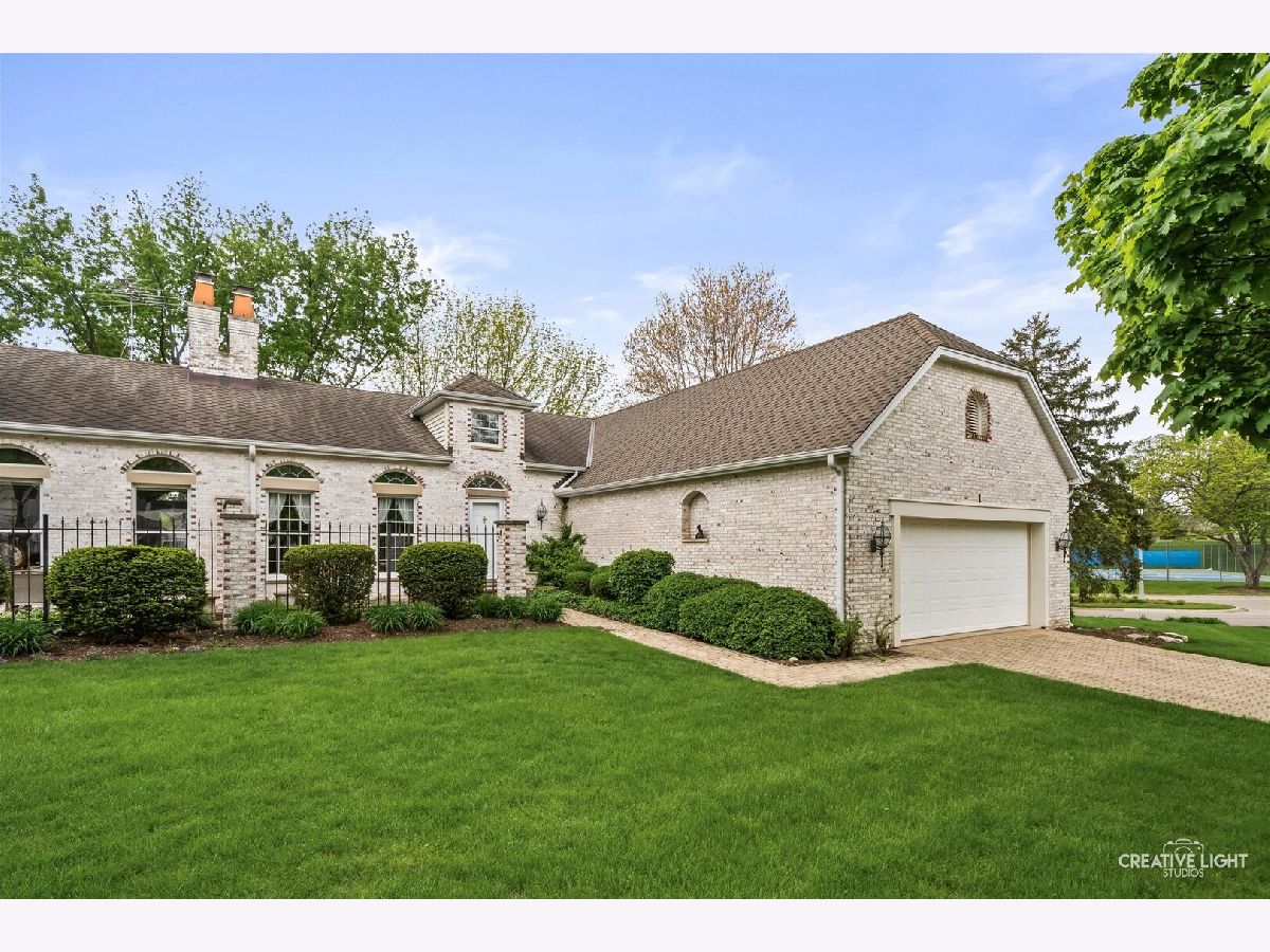  For Sale Sugar Grove Illinois, 1 Glengarry Lane