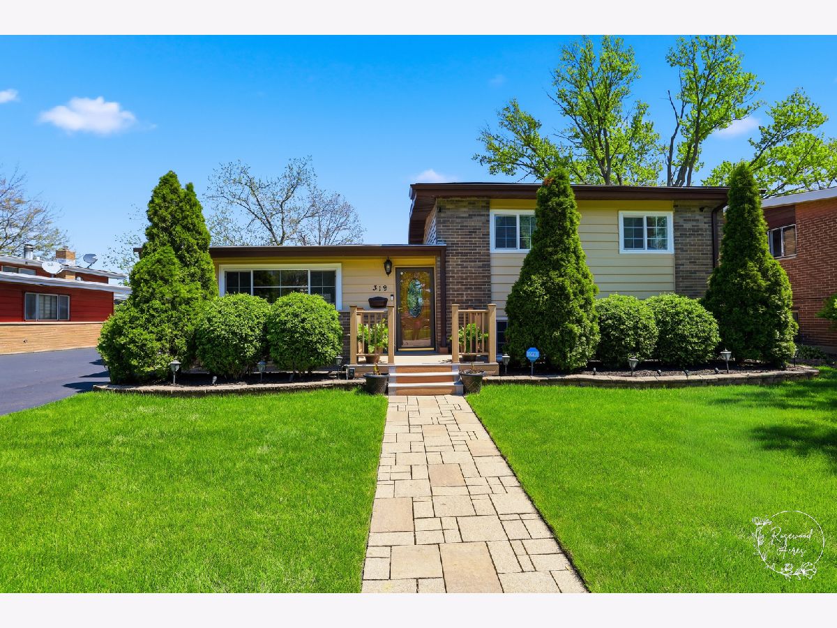  For Sale Chicago Heights Illinois, 319 Bradley Drive