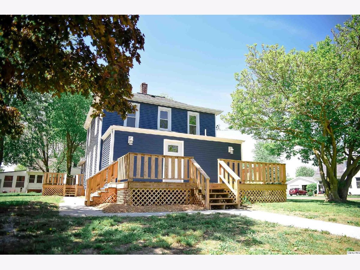  For Sale Golden Illinois, 113 4th