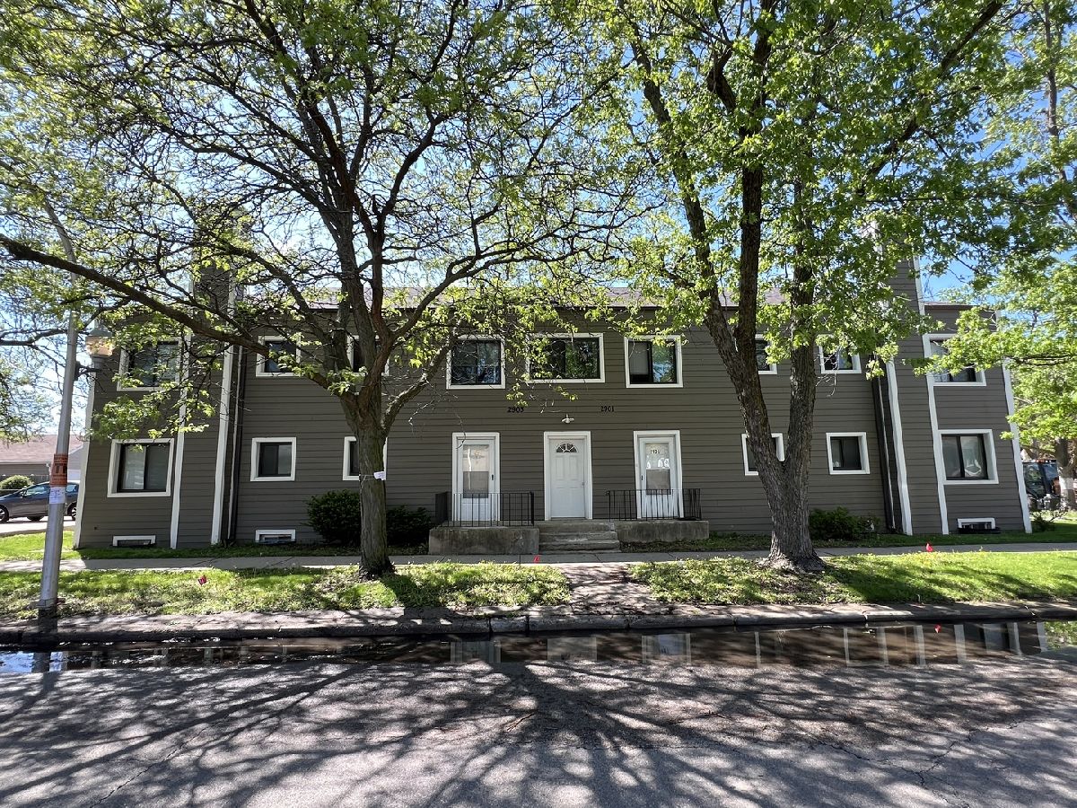  Rented Chicago Illinois, 2903 Berwyn