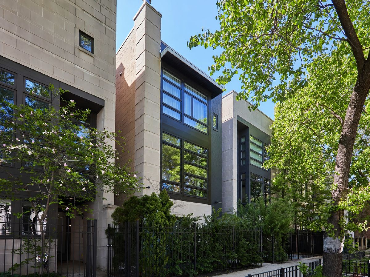  For Sale Chicago Illinois, 1732 Winchester Avenue