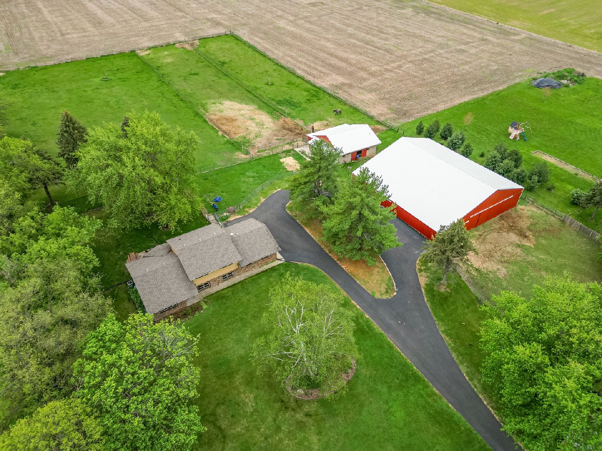  For Sale Pecatonica Illinois, 10160 Cemetery Road