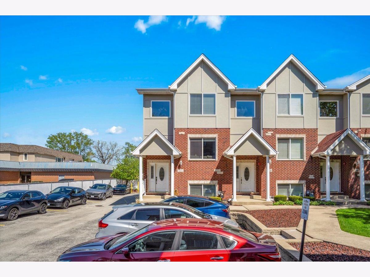  For Sale Bridgeview Illinois, 7222 83rd Street