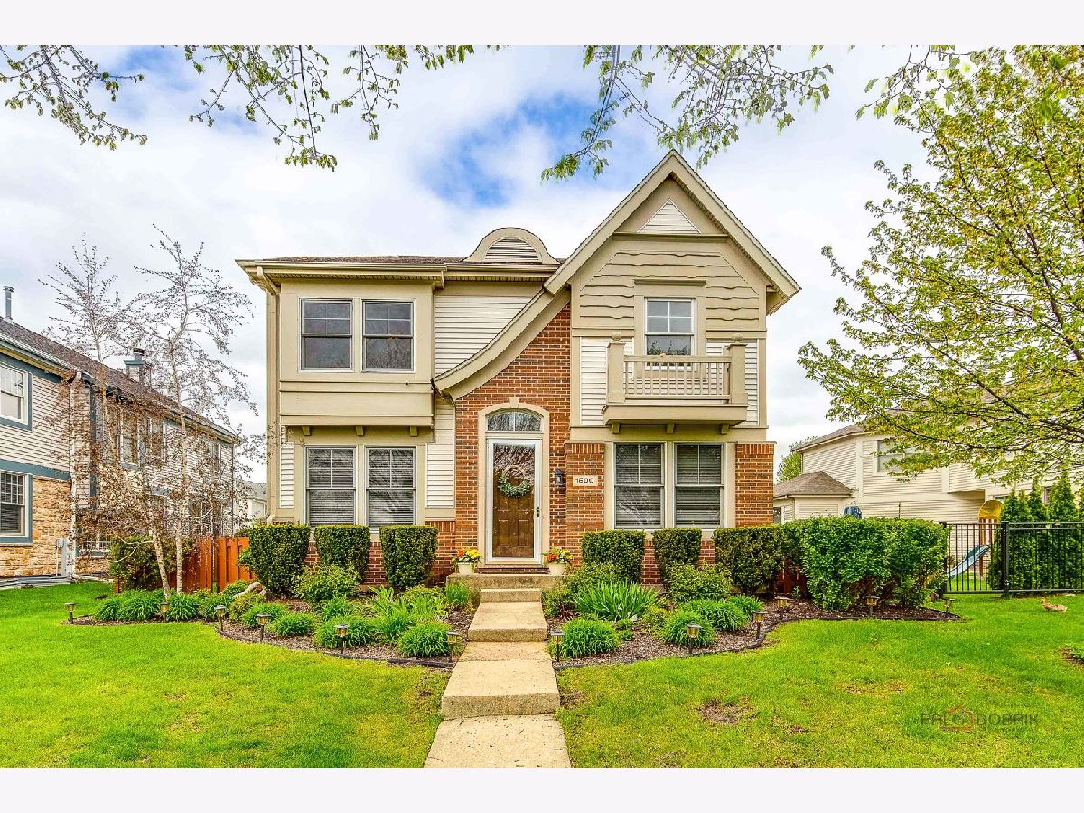  For Sale Glenview Illinois, 1590 Fielding Drive