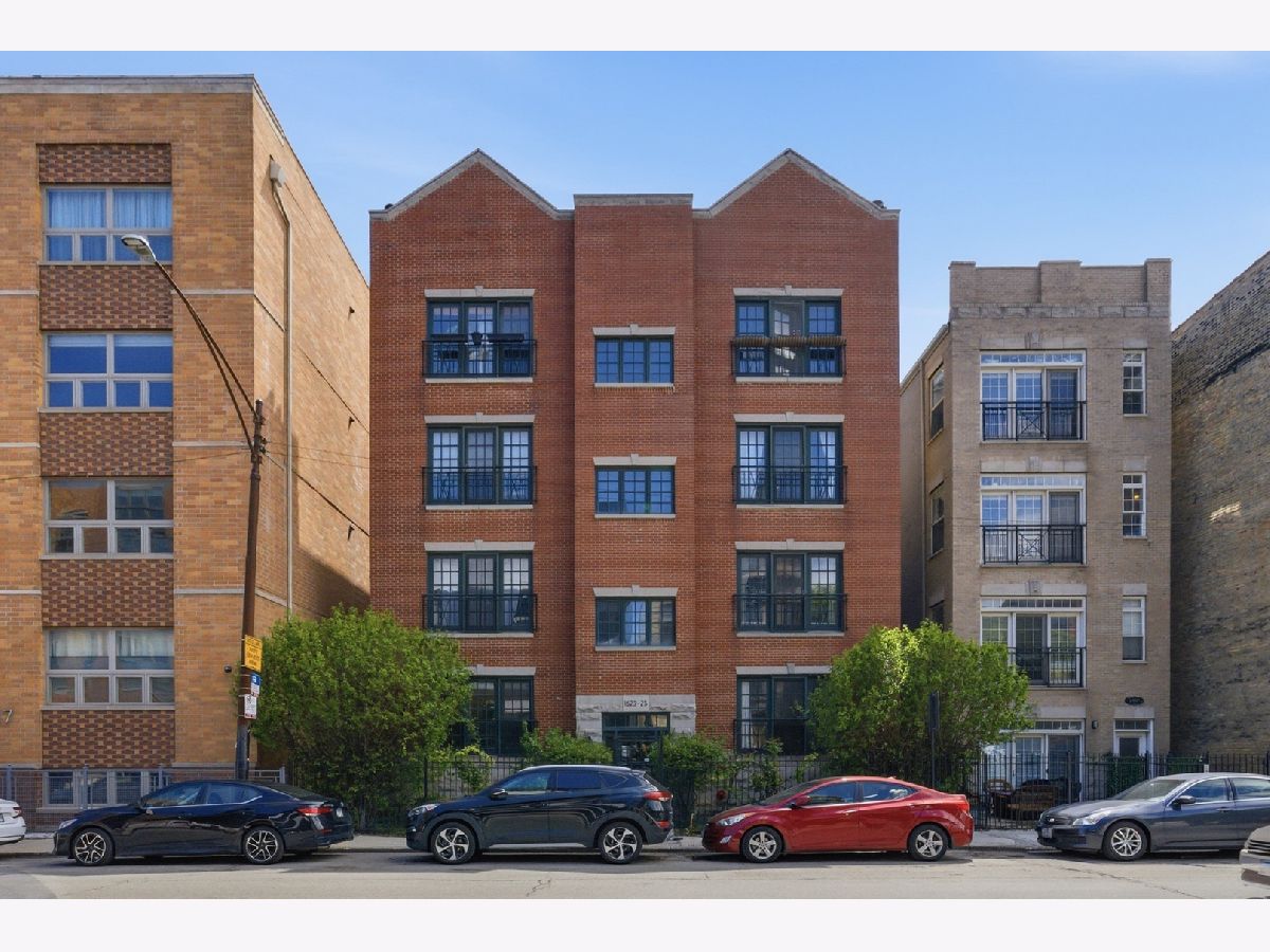  For Sale Chicago Illinois, 1623 Grand Avenue