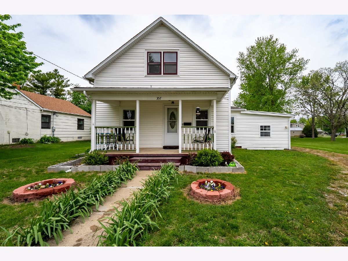  For Sale El Paso Illinois, 357 3rd Street