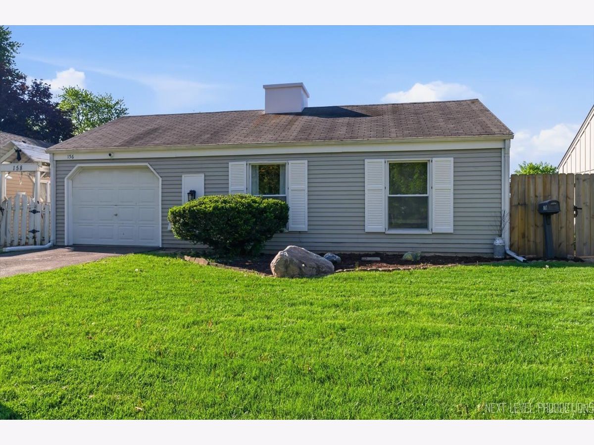  For Sale Montgomery Illinois, 156 Tealwood Road