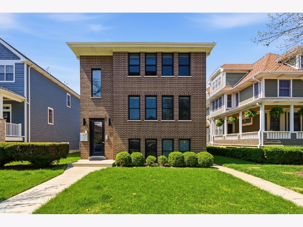  Rented Chicago Illinois, 3720 Kedvale