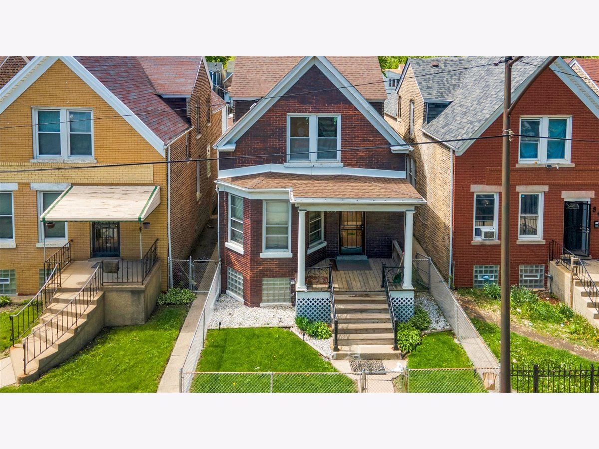  For Sale Chicago Illinois, 838 Homan Avenue