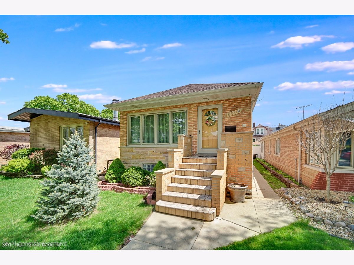  For Sale Chicago Illinois, 5609 Monitor Avenue