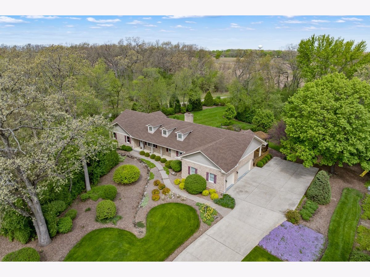 Homes For Sale Oakshire Estates Hampshire Illinois, 44W664 Oakshire Lane