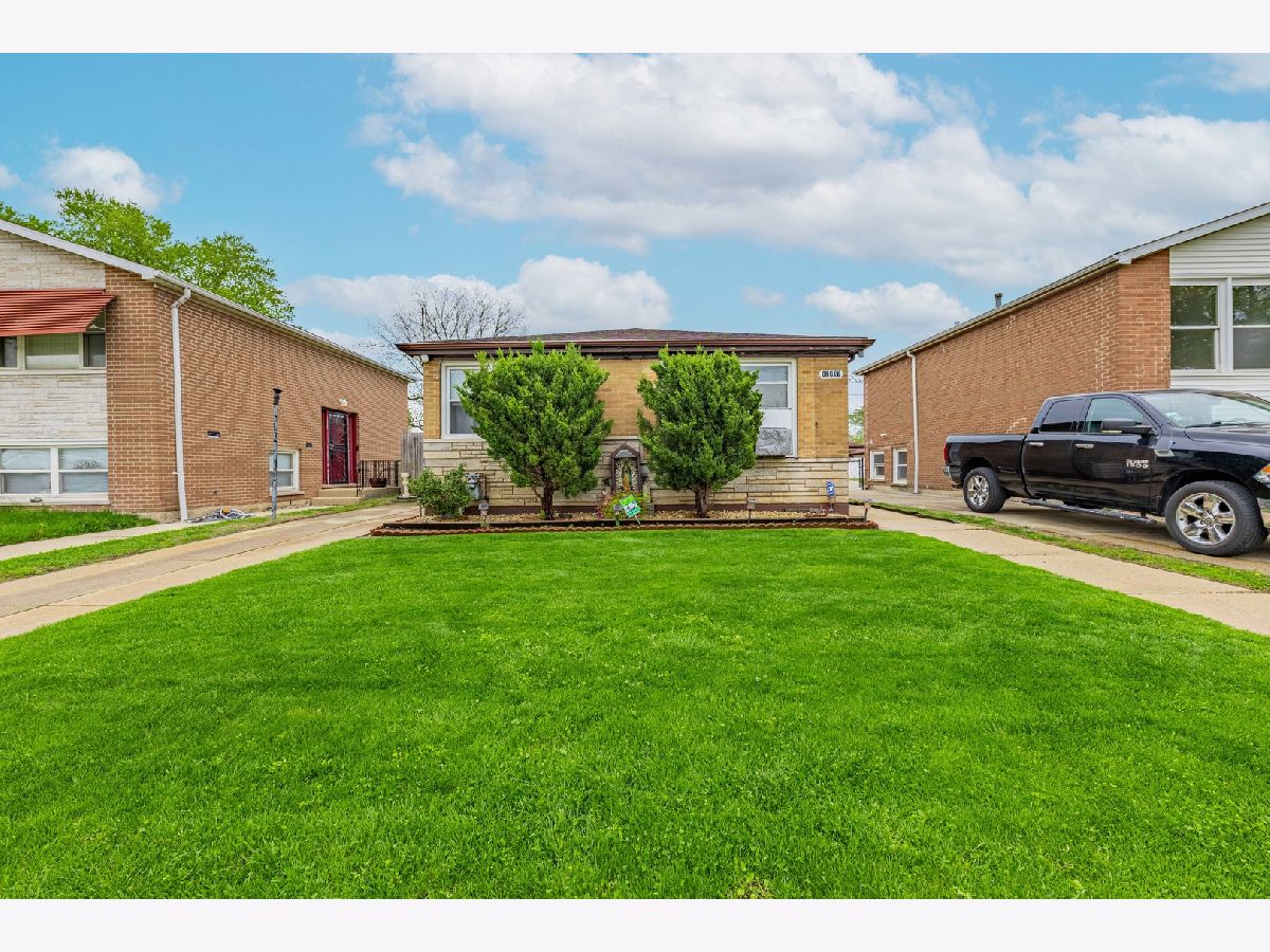  For Sale Chicago Illinois, 12737 Manistee Avenue