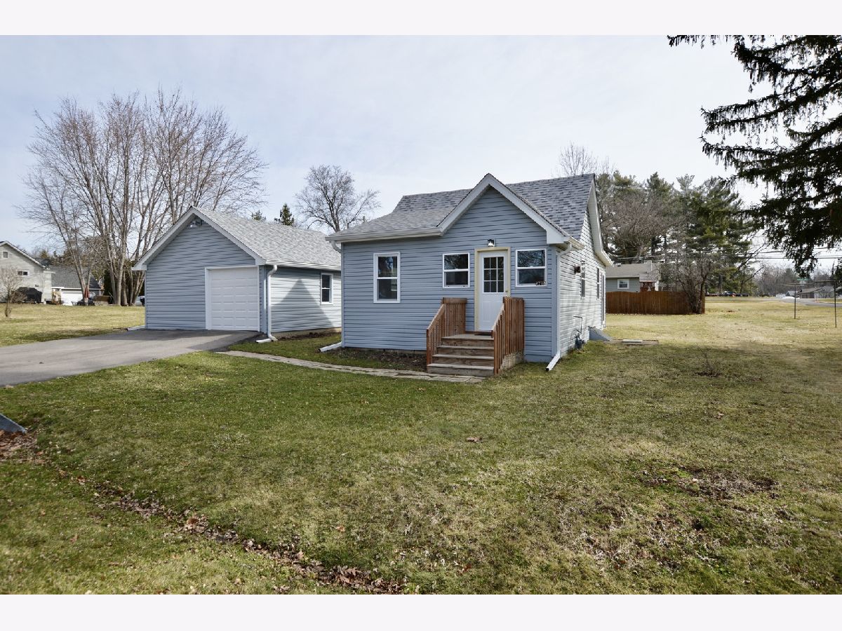  For Sale Wonder Lake Illinois, 4718 Ottawa Road