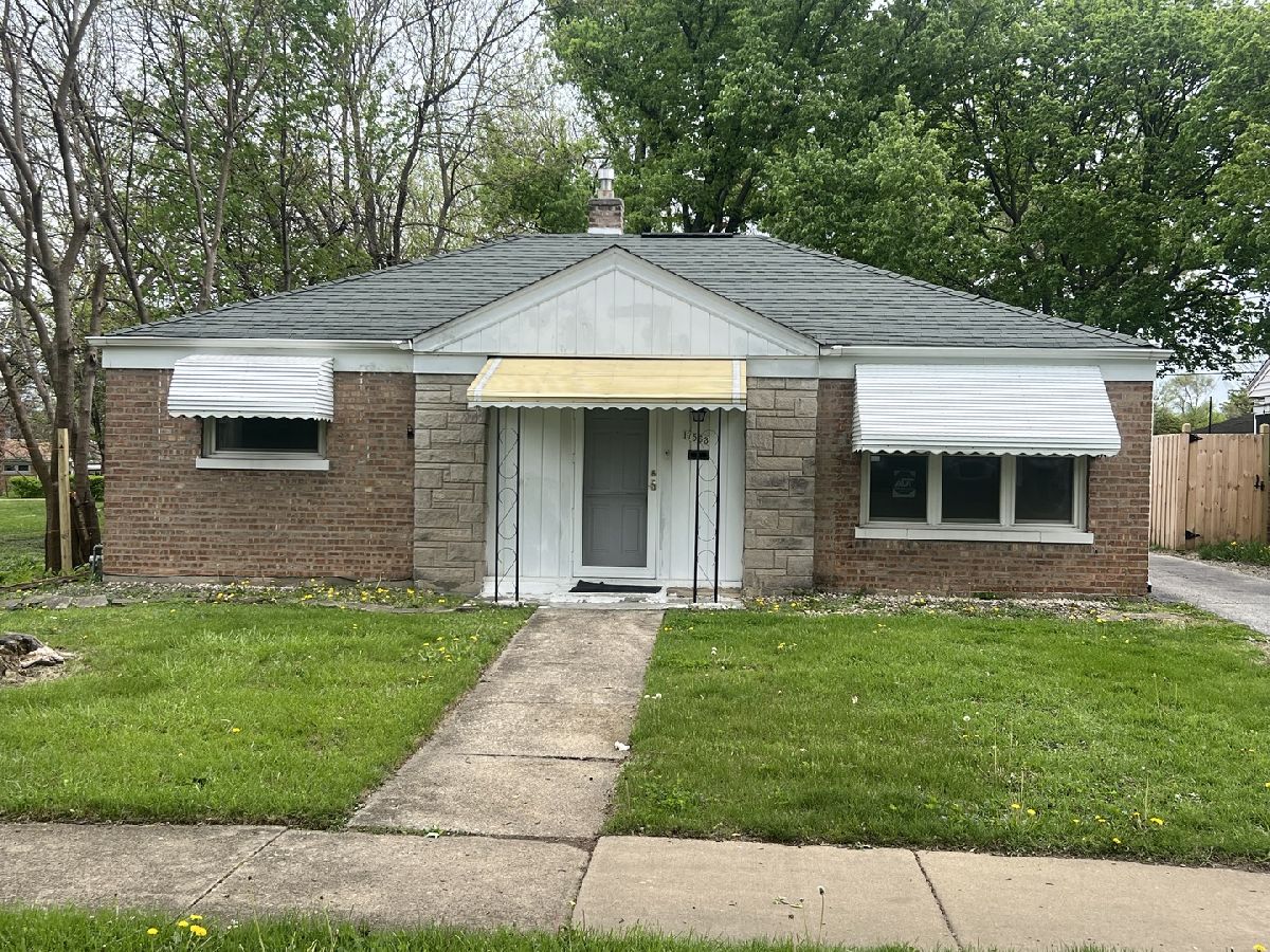  For Sale Homewood Illinois, 17563 Western Avenue