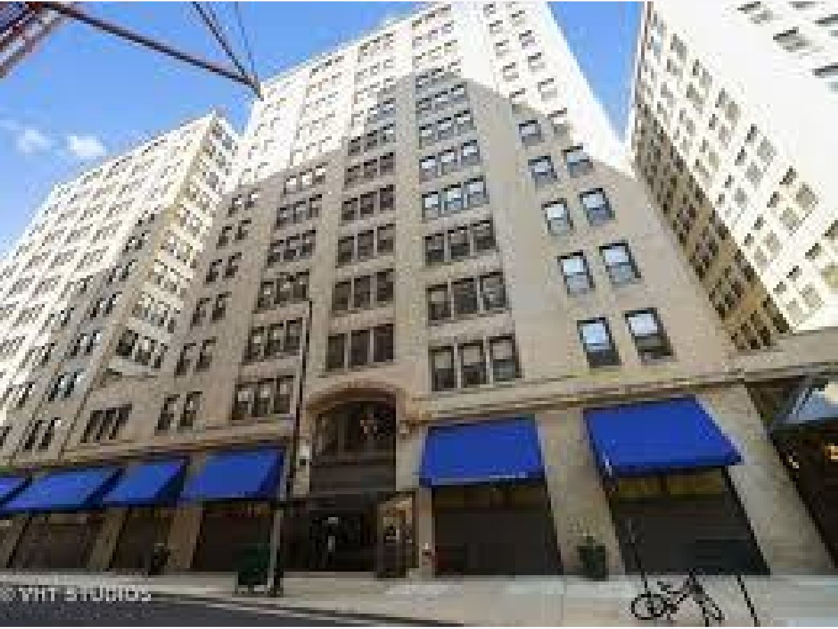 Condominiums For Rent Printers Square Chicago Illinois, 640 Federal