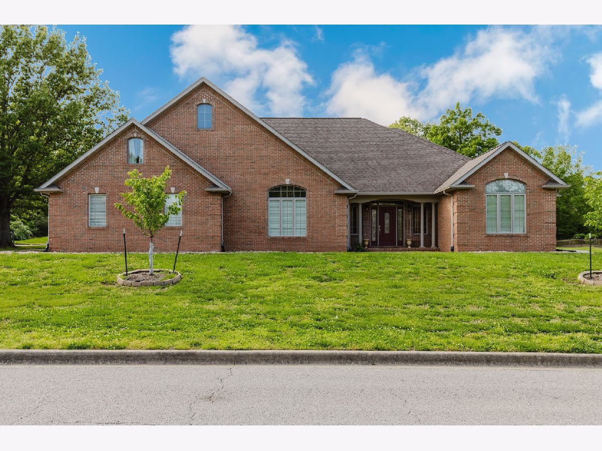  For Sale Marion Illinois, 2768 Kokopelli Drive