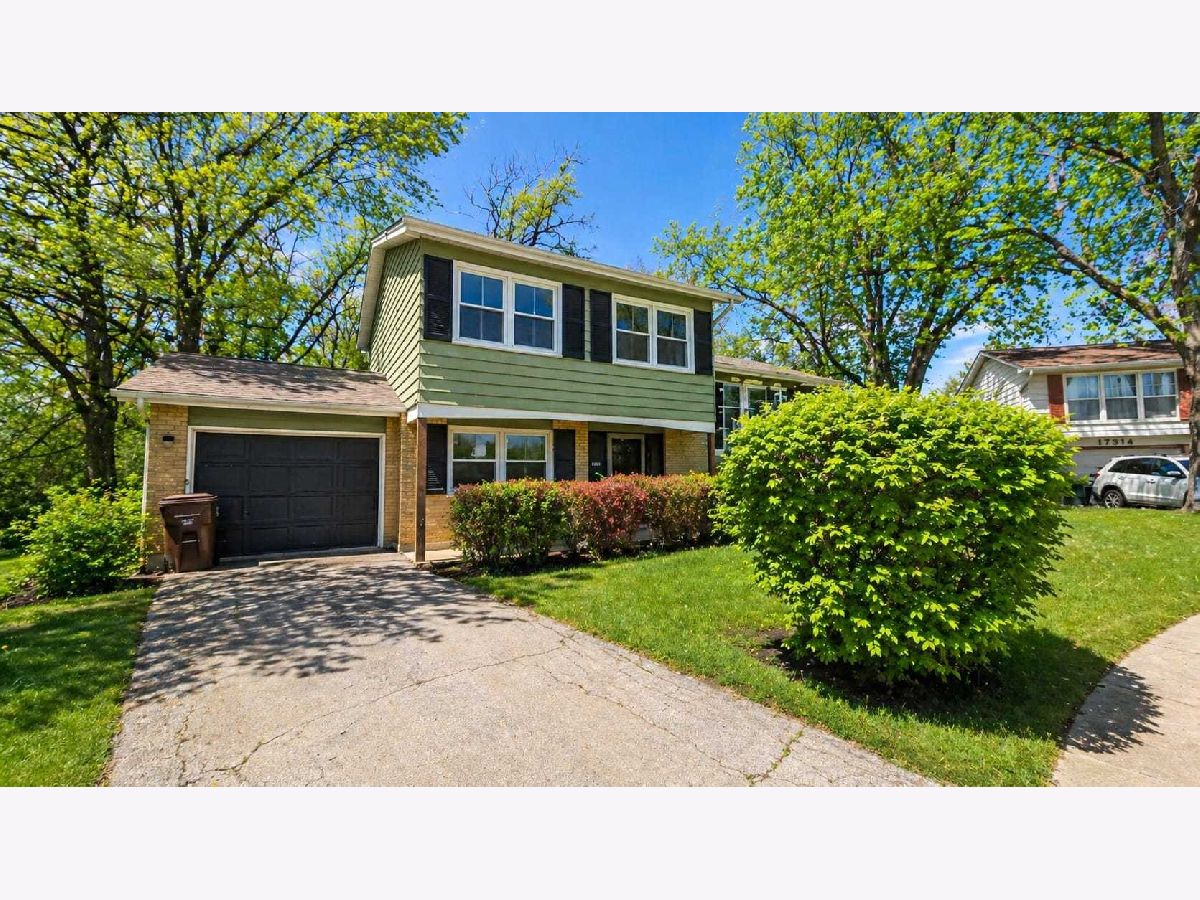  For Sale Hazel Crest Illinois, 17516 Butternut Road